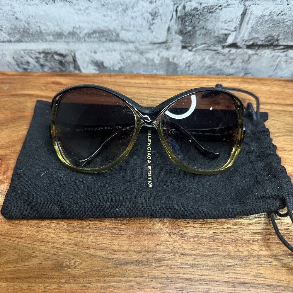 EUC Balenciaga Edition Sunglasses Hard Case Cloth & Bag Included O/S 125 OPTY